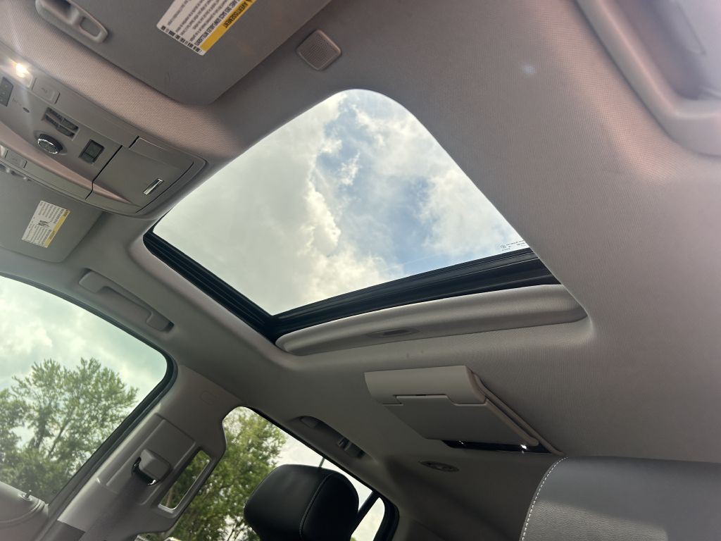 2017 Chevrolet Tahoe Image 24