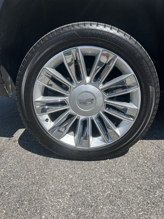 2019 Cadillac Escalade Image 5