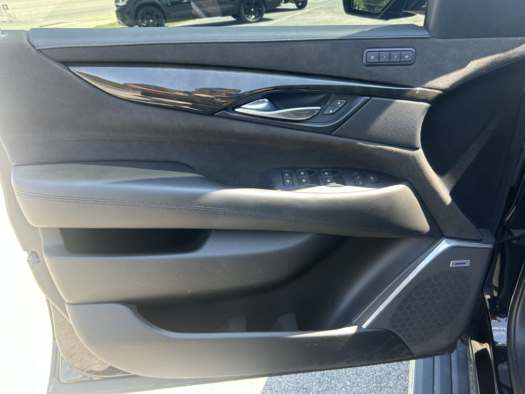 2019 Cadillac Escalade Image 11