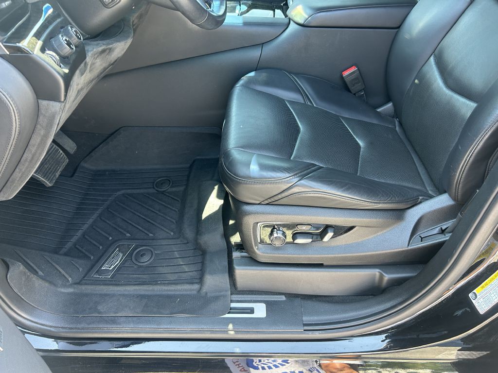 2019 Cadillac Escalade Image 14