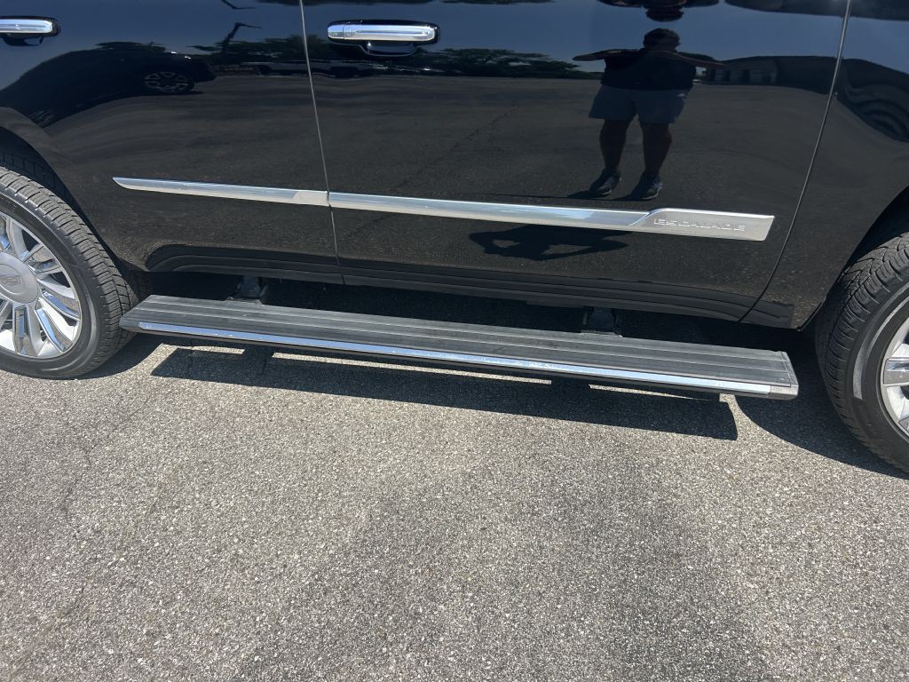 2019 Cadillac Escalade Image 35