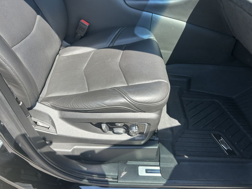 2019 Cadillac Escalade Image 36
