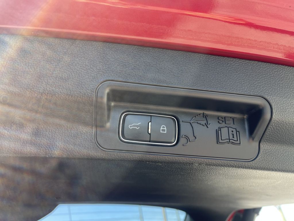 2023 Ford Explorer Image 10