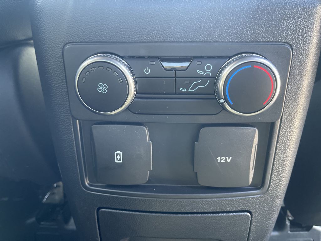 2023 Ford Explorer Image 13