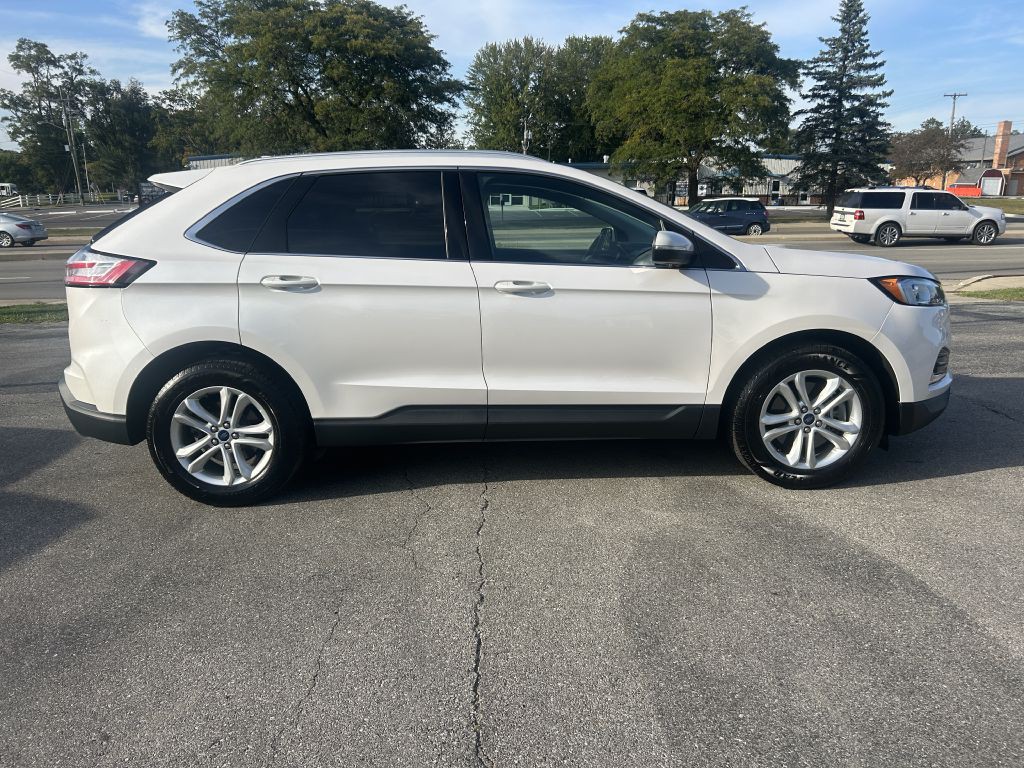 2019 Ford Edge Image 2