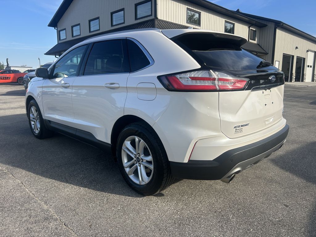 2019 Ford Edge Image 5
