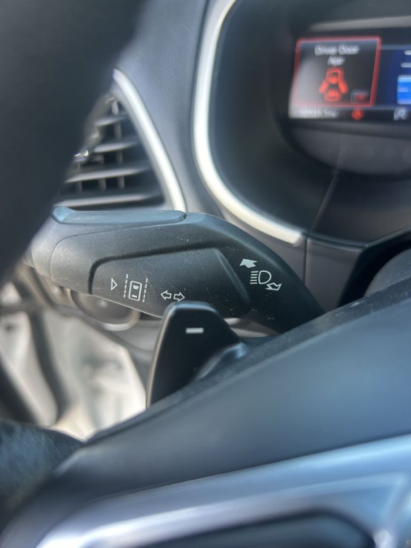 2019 Ford Edge Image 17