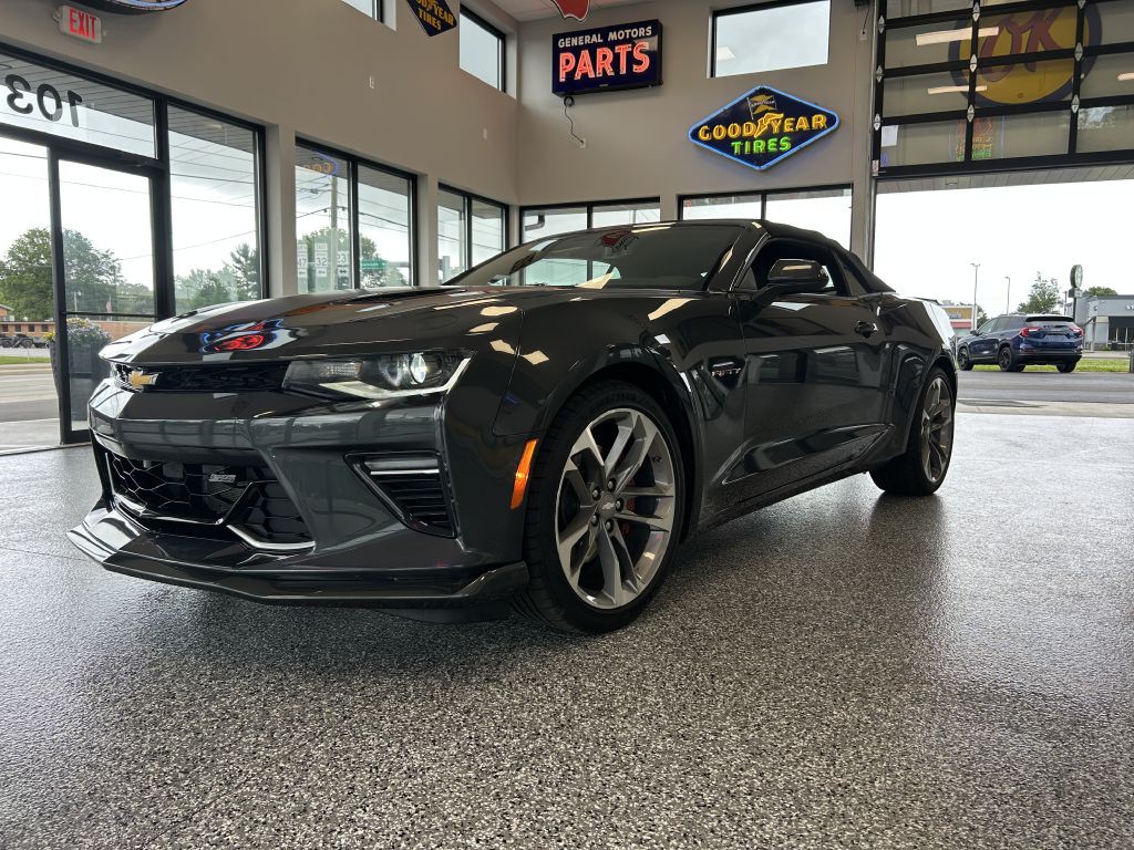 2017 Chevrolet Camaro Image 3