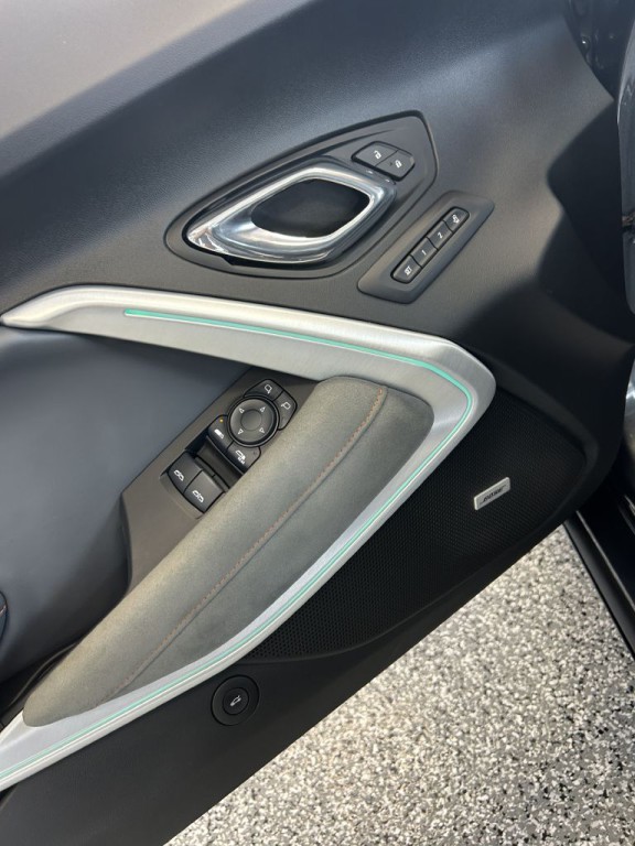 2017 Chevrolet Camaro Image 15