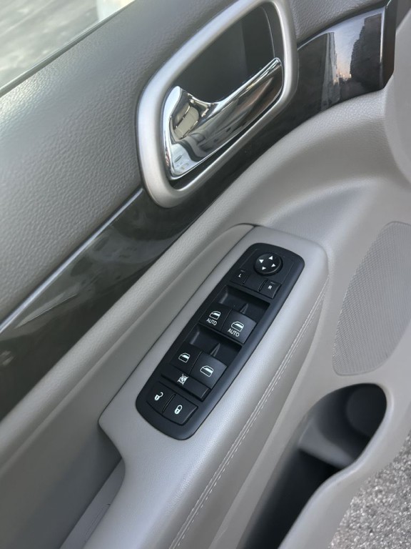 2013 Jeep Grand Cherokee Image 10