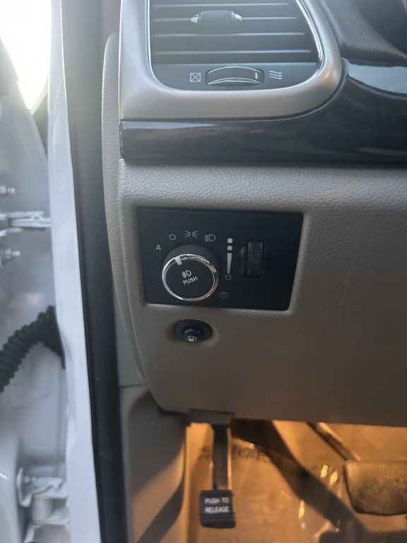 2013 Jeep Grand Cherokee Image 13