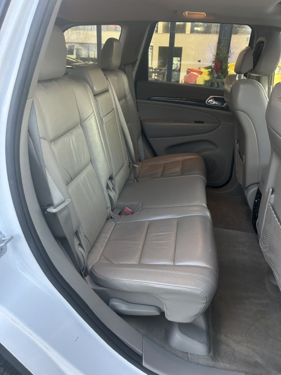 2013 Jeep Grand Cherokee Image 25