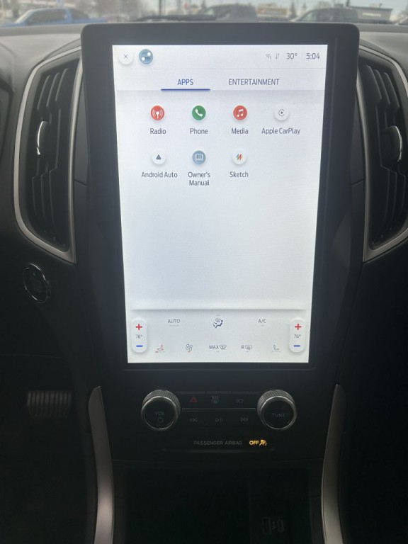 2022 Ford Edge Image 17