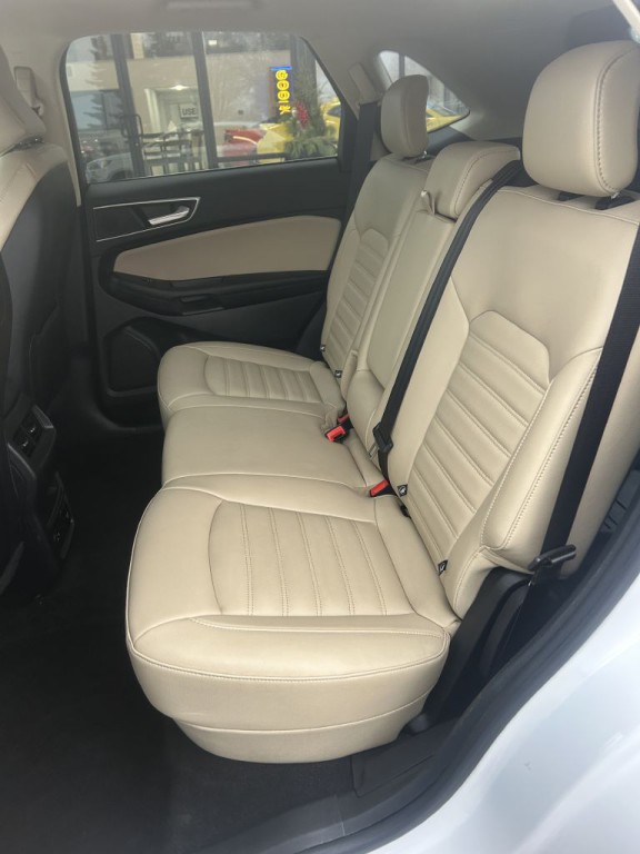 2022 Ford Edge Image 19