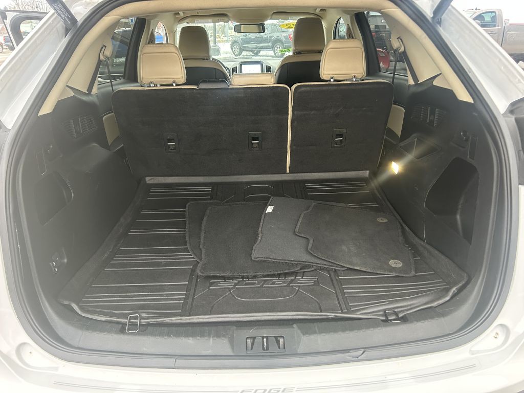 2022 Ford Edge Image 20