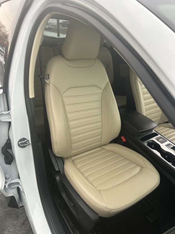 2022 Ford Edge Image 24