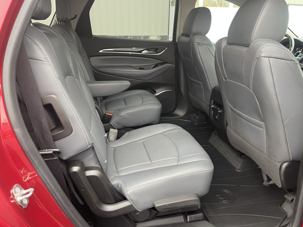 2018 Buick Enclave Image 11