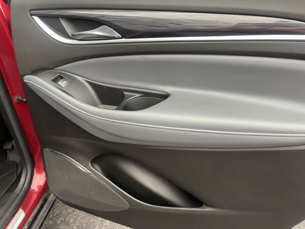 2018 Buick Enclave Image 14