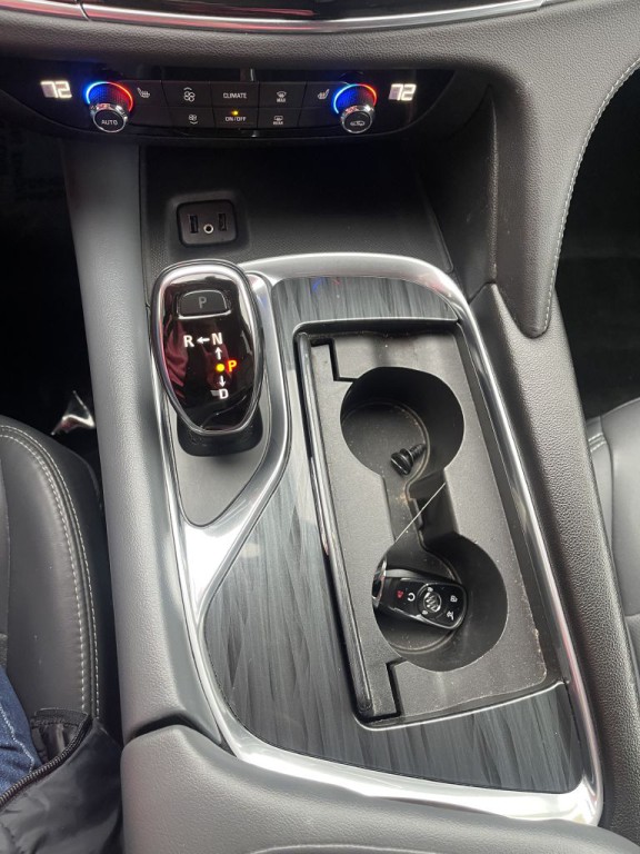 2018 Buick Enclave Image 27