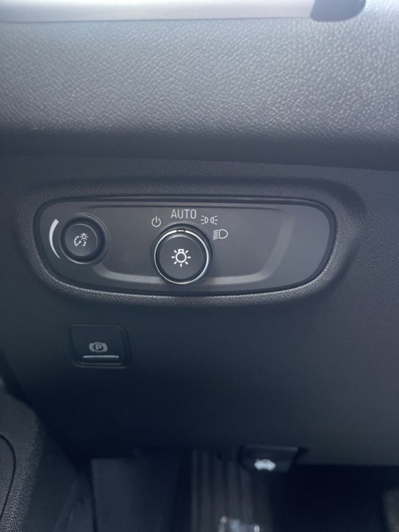 2020 GMC Terrain Image 20