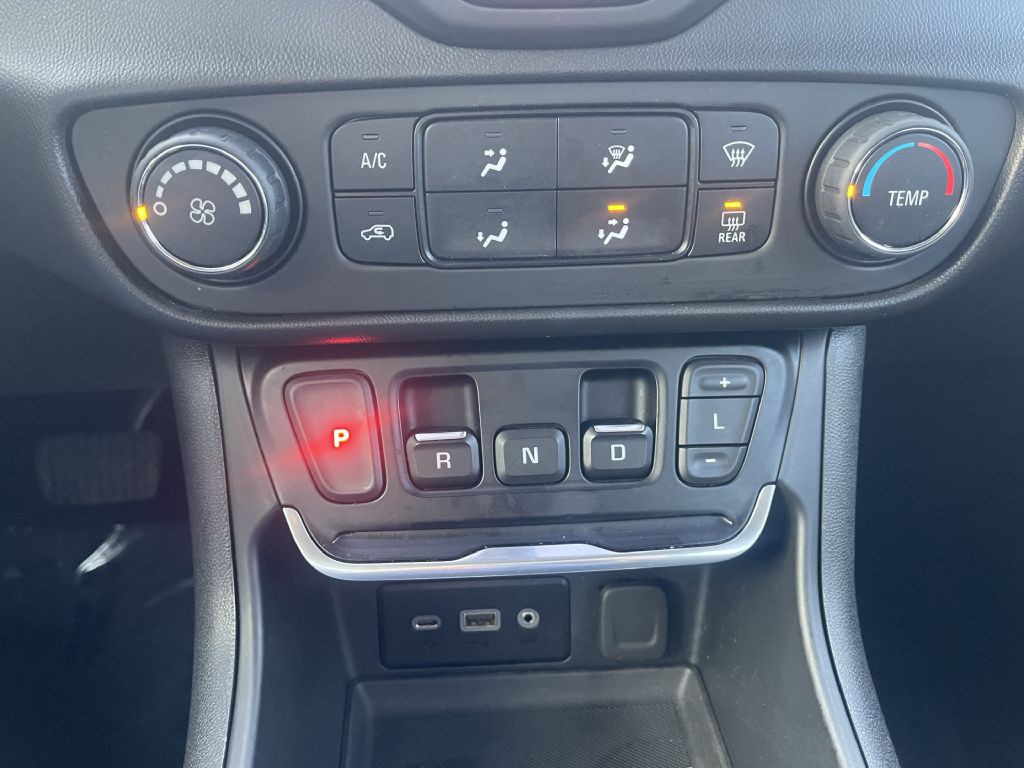 2020 GMC Terrain Image 24