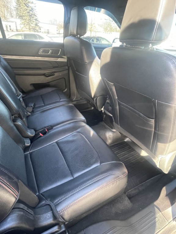 2018 Ford Explorer Image 11