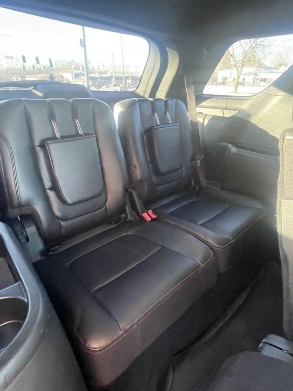 2018 Ford Explorer Image 12