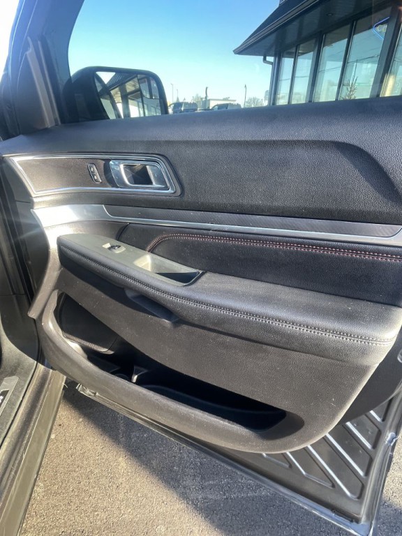 2018 Ford Explorer Image 13