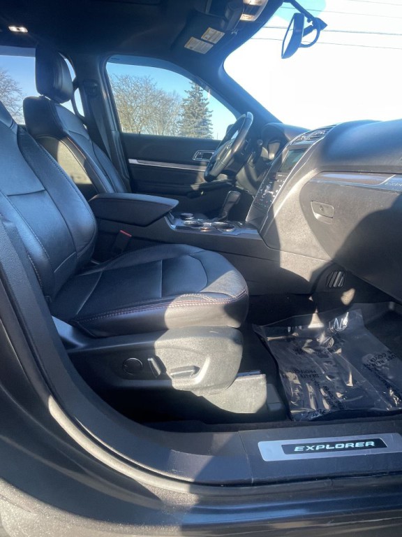 2018 Ford Explorer Image 14