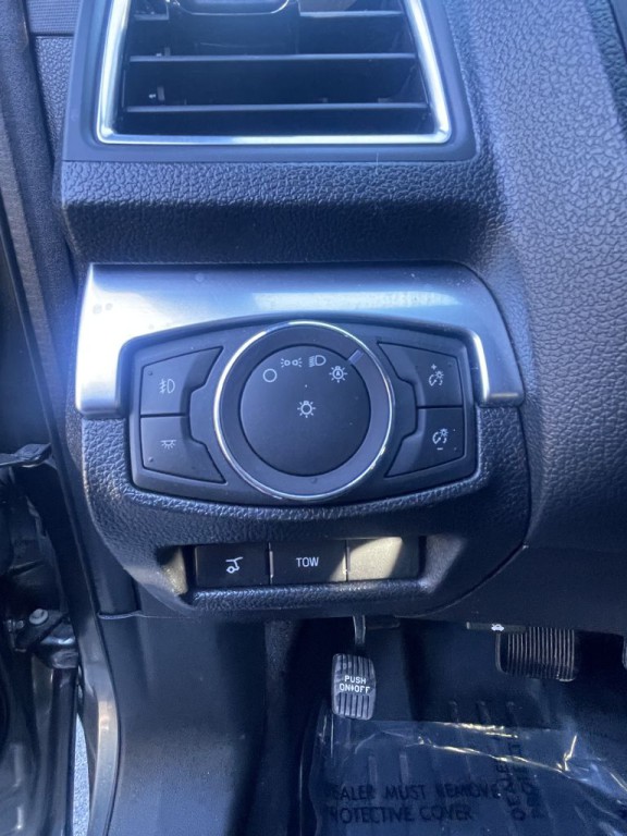 2018 Ford Explorer Image 17