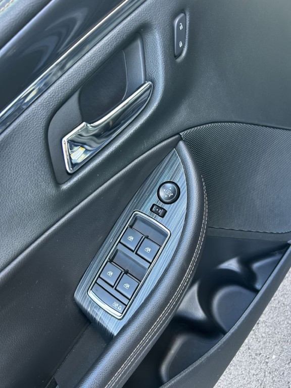 2017 Chevrolet Impala Image 11
