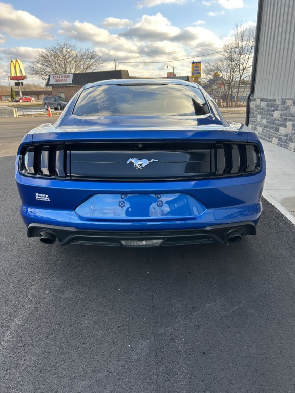 2018 Ford Mustang Image 4