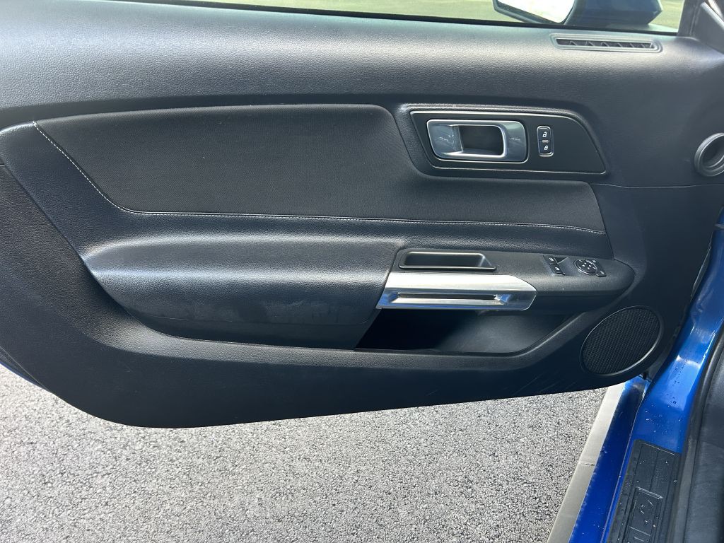 2018 Ford Mustang Image 10