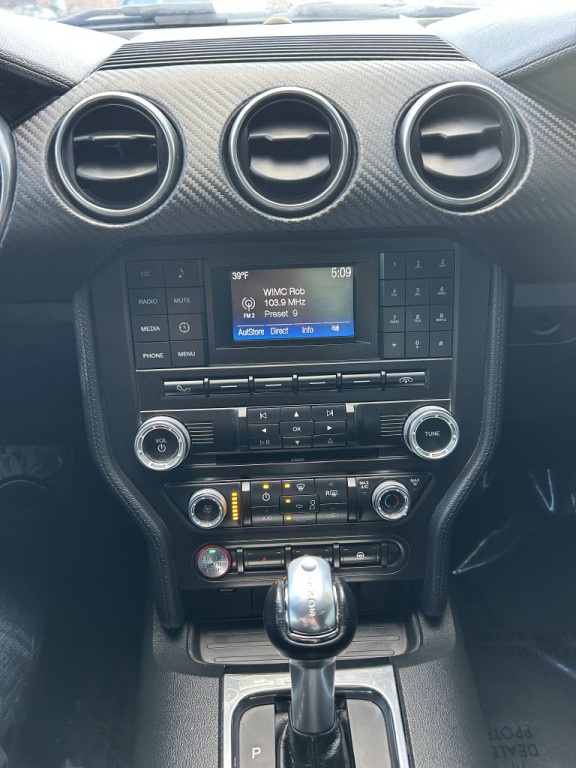 2018 Ford Mustang Image 19