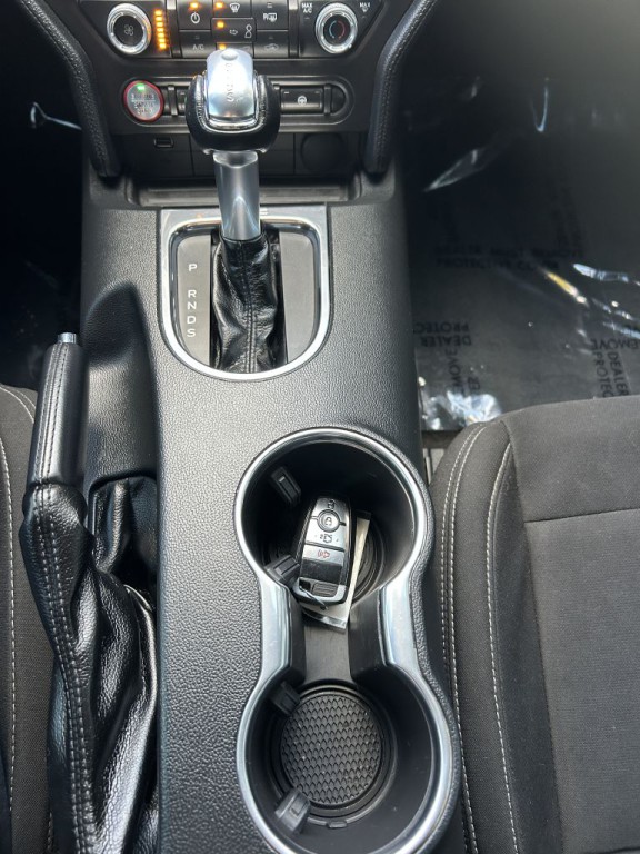 2018 Ford Mustang Image 20