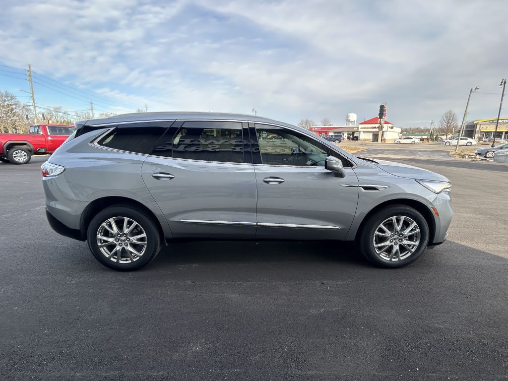 2023 Buick Enclave Image 6
