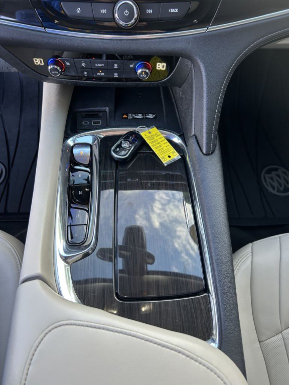2023 Buick Enclave Image 18