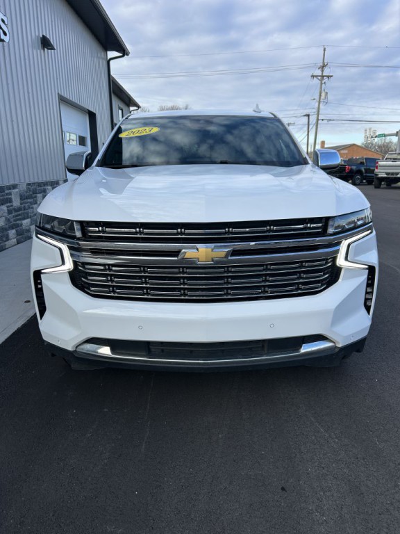 2023 Chevrolet Suburban Image 2