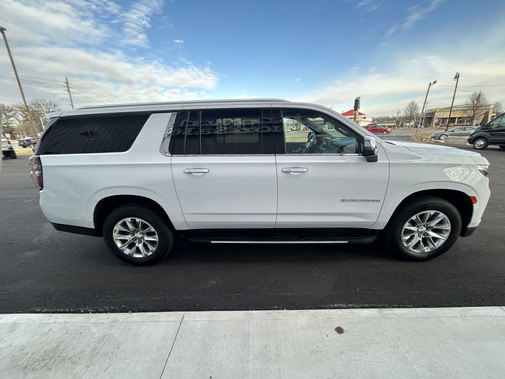 2023 Chevrolet Suburban Image 7