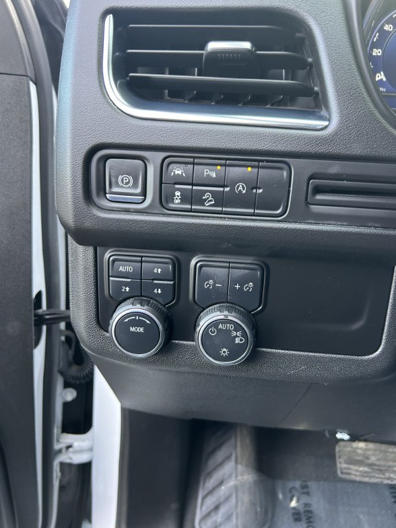 2023 Chevrolet Suburban Image 14