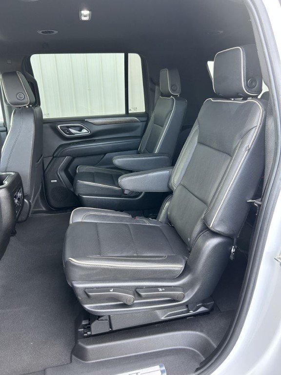 2023 Chevrolet Suburban Image 22