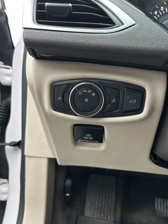 2017 Lincoln MKZ Image 14