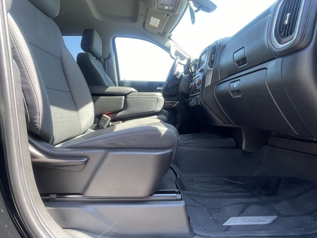 2019 Chevrolet Silverado 1500 Image 16