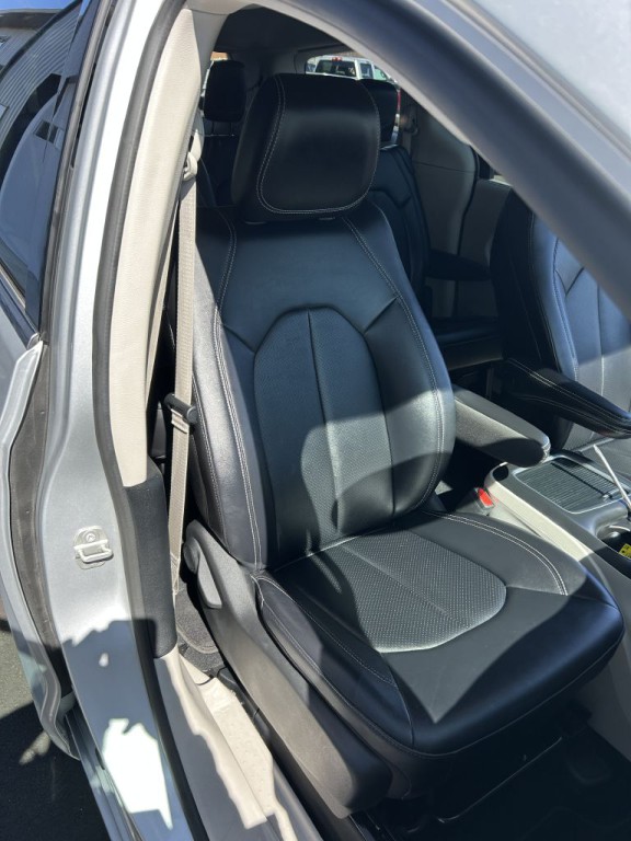 2024 Chrysler Pacifica Image 27