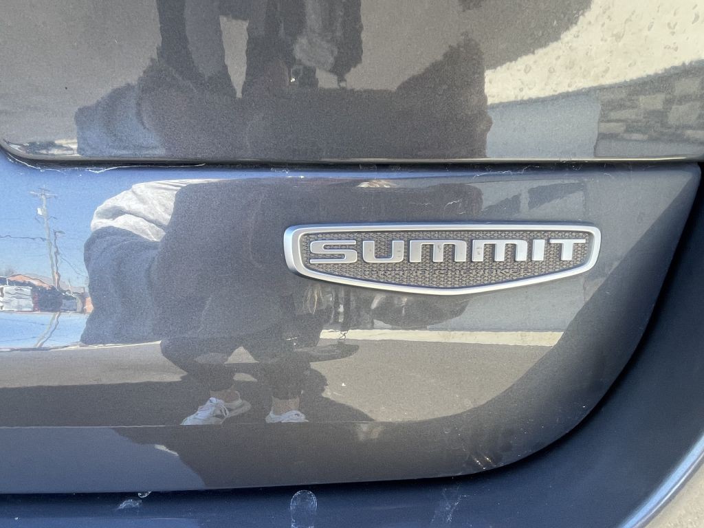 2023 Jeep Grand Cherokee Image 12