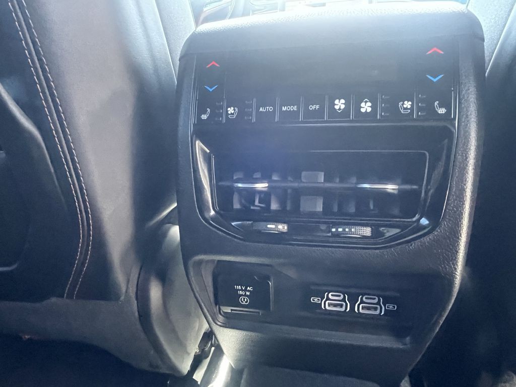 2023 Jeep Grand Cherokee Image 21