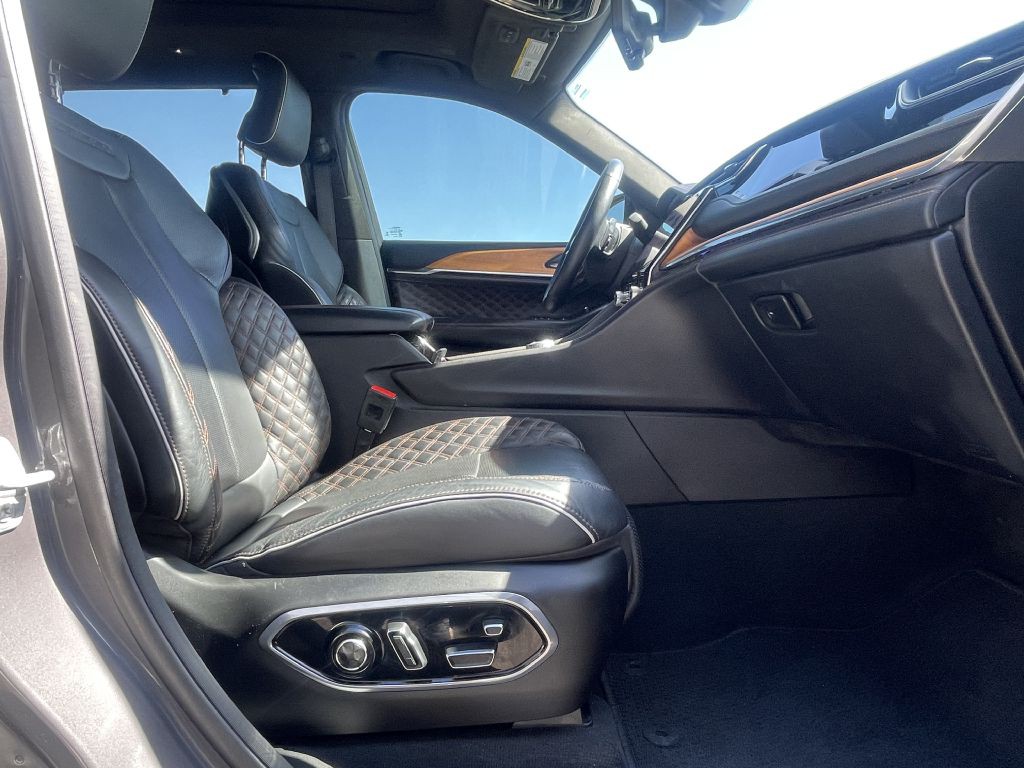 2023 Jeep Grand Cherokee Image 25