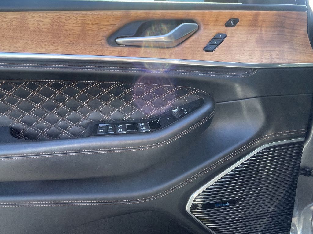 2023 Jeep Grand Cherokee Image 27