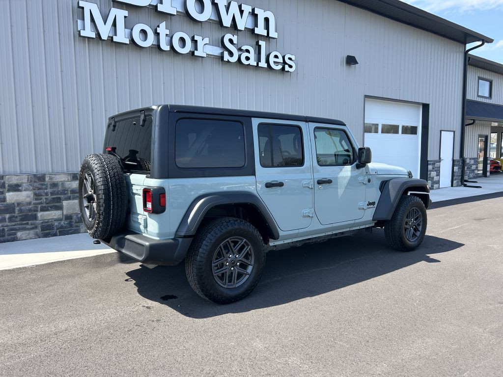 2024 Jeep Wrangler Image 3