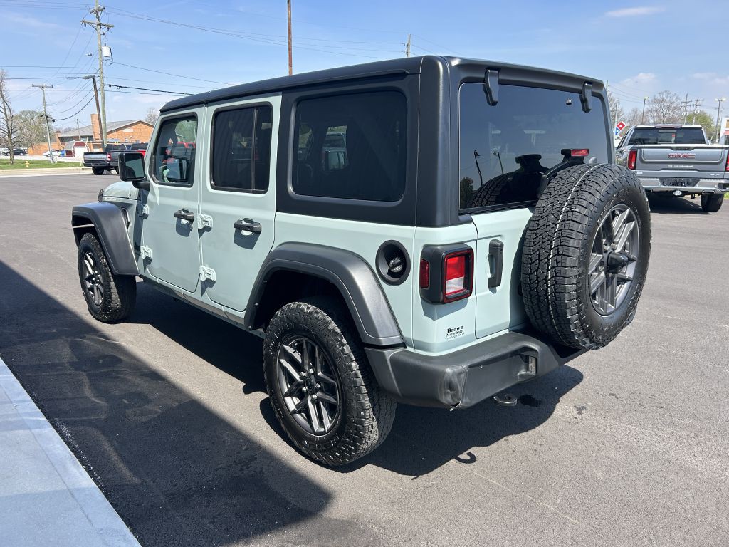 2024 Jeep Wrangler Image 5